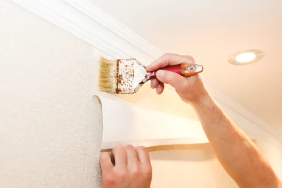 Pose de papier peint au Boulou — revêtements muraux et toiles de verre